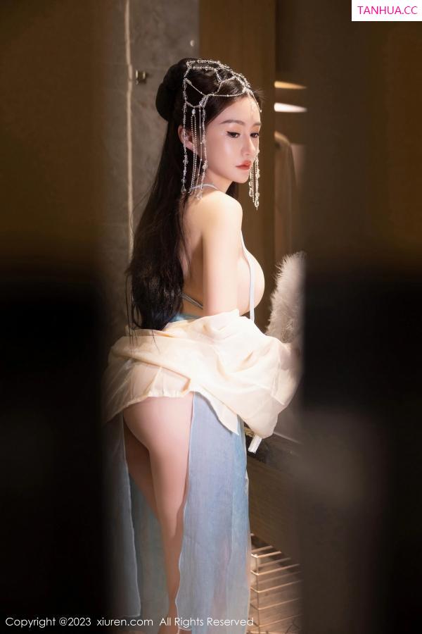   [XiuRen]高清写真图 2023.10.16 No.7514 唐宁宁 古装美腿第51张图片